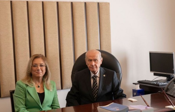 Foto - MHP’nin 55 yıllık tarihinde bir ilk! Duyan, şaşkına döndü