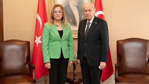 Foto - MHP’nin 55 yıllık tarihinde bir ilk! Duyan, şaşkına döndü