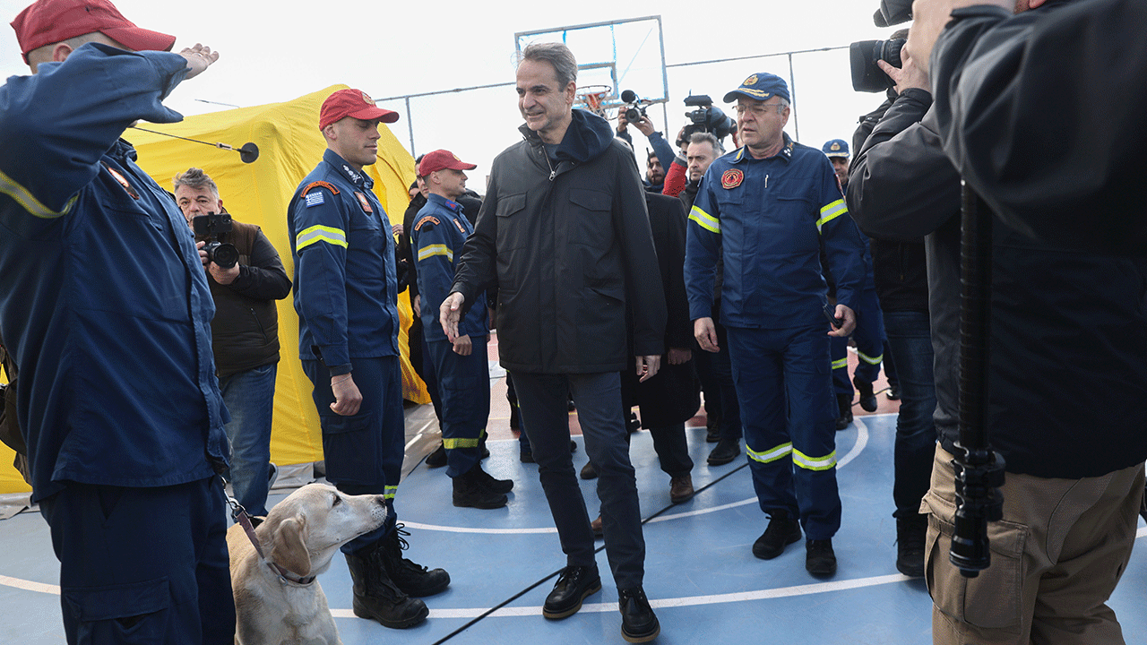 Foto - Miço deprem bölgesinde