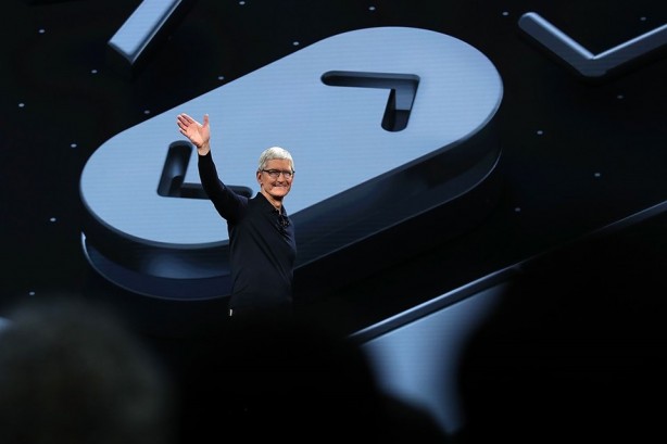 Foto - Microsoft, Apple'dan tacını geri aldı