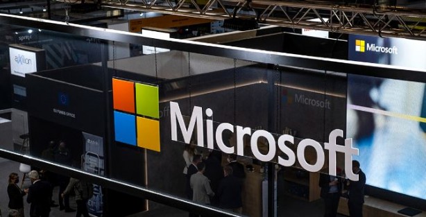 Foto - Microsoft’un tahtı sallanıyor! Rekor kayıp