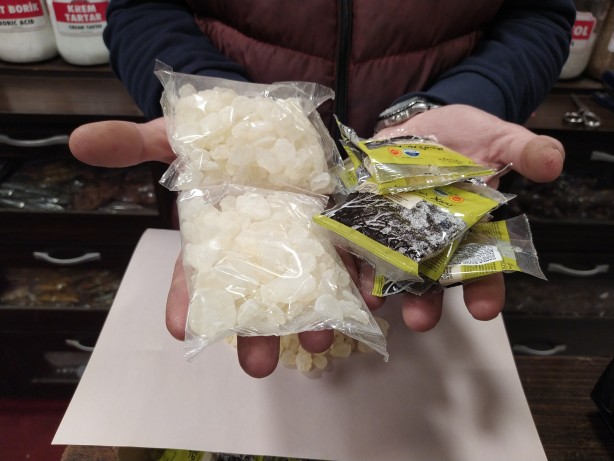 Foto - Mide, astım, bronşit, enfeksiyon hastalıkları... Faydası saymakla bitmeyen sakızın fiyatı dudak uçuklatıyor!