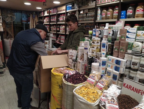 Foto - Mide, astım, bronşit, enfeksiyon hastalıkları... Faydası saymakla bitmeyen sakızın fiyatı dudak uçuklatıyor!