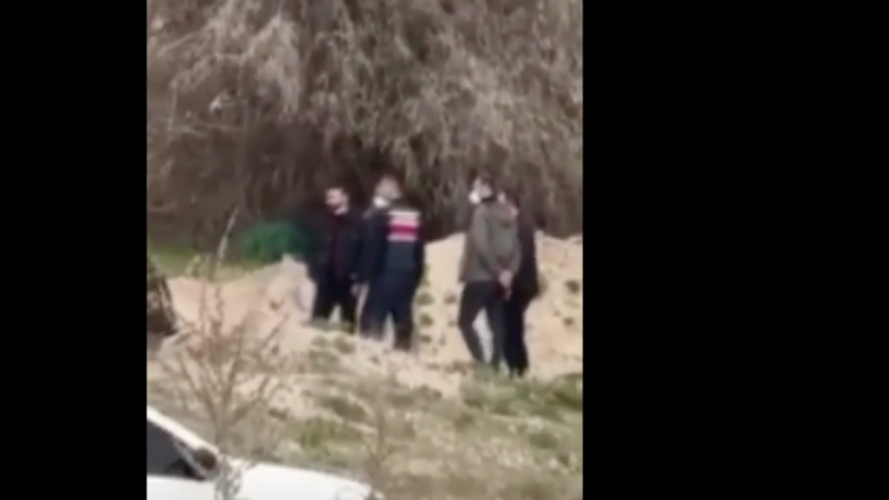 Foto - Mide bulandıran görüntüler o ilimizden! Koyun otlatan çoban boş arazide buldu! Rezalet ki ne rezalet