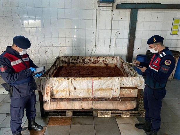 Foto - Mide bulandıran görüntüler! Yakalanmasalar vatandaşa yedireceklerdi