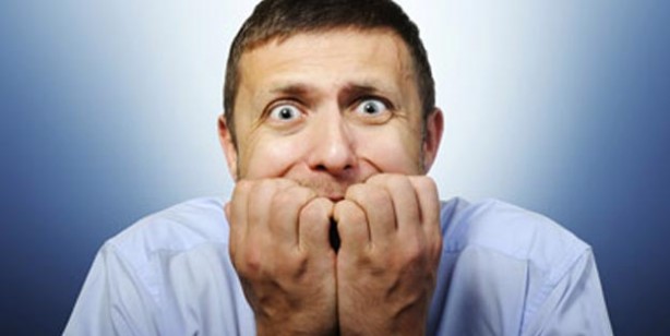 Foto - Mideden ağzı yemek gelmesi orucu bozar mı?