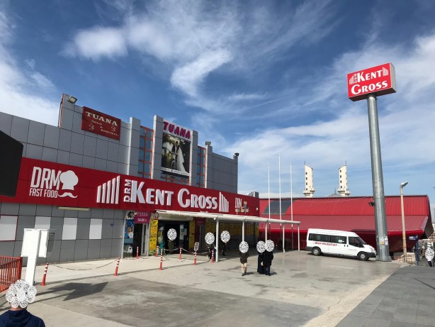 Foto - Alkollü içecek sattığı için boykot ediliyordu! Migros Türkiye'deki ünlü marketi satın aldı