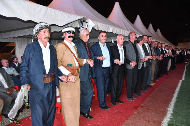 Foto - Miktar dudak uçuklattı! Darphane değil Tivorlu’nun oğlunun düğünü