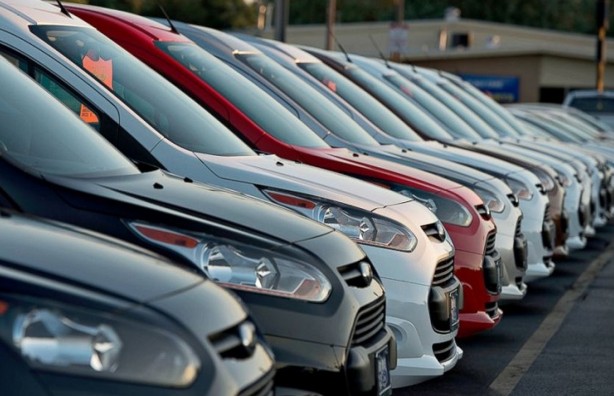 Foto - ‘Millet aç aç’ diyenler bakıp bakıp utansın! Otomotivde tüm zamanların rekoru