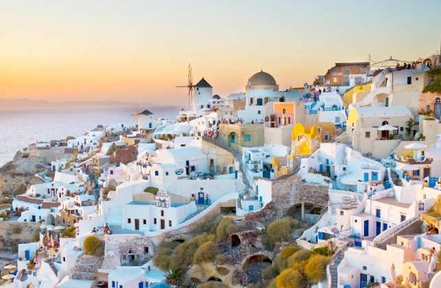 Foto - Millet aç aç! Ya bu ne? Geçtiğimiz yıl 11 milyon Türk vatandaşı tatilini yurt dışında geçirdi