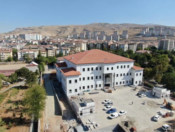 Millet Kütüphanesinde sona gelindi