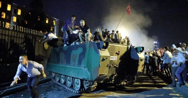 Foto - Milletin illete dur dediği gün Fetö’ye 'Turkuvaz' kıskaç! Pocono'daki izi sürüldü