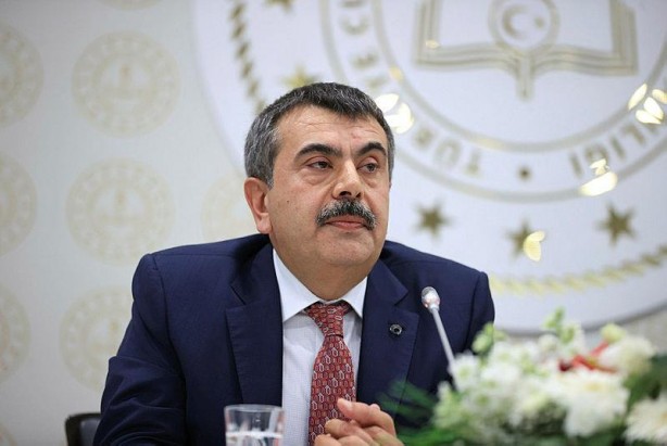 Milli Eğitim Bakanı Yusuf Tekin hangi cemaatten? 'Beni her cemaate yazdılar ben...' sözleriyle duyurdu