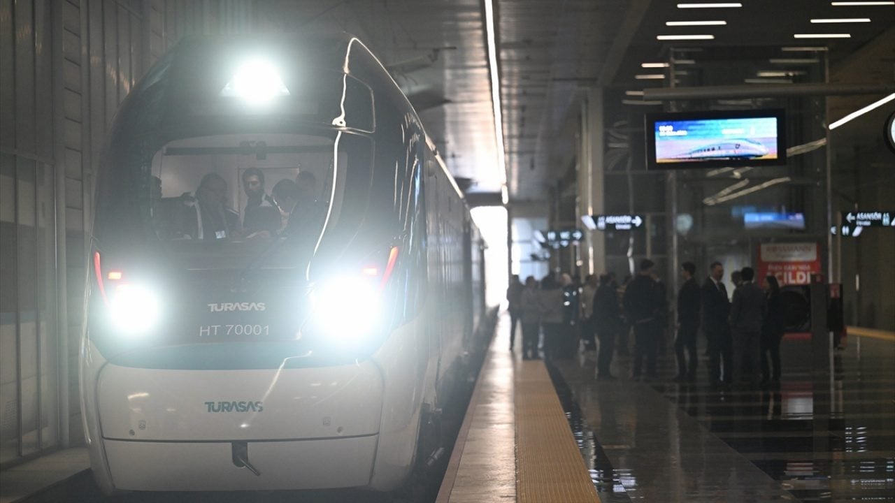 Foto - Milli hızlı trenin test sürüşünü Bakan Uraloğlu yaptı