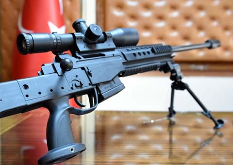 Milli keskin nişancı tüfeği Bora-12, hedefi 12'den vuruyor