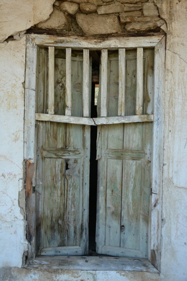 Foto - Milli Mücadele Kahramanına büyük vefasızlık! Demirci Efe’nin kemiklerini sızlatan görüntü