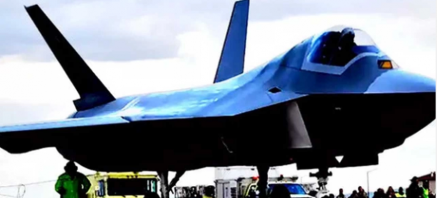 Foto - Milli Muharip Uçak Hindistan'ı ayağa kaldırdı! Tepki üstüne tepki yağdı