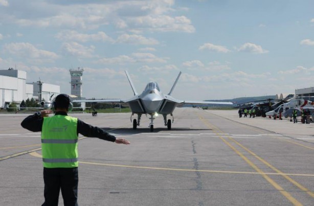 Foto - Milli muharip uçak için tarih verildi! 'İlk yerli testlerine başladı'
