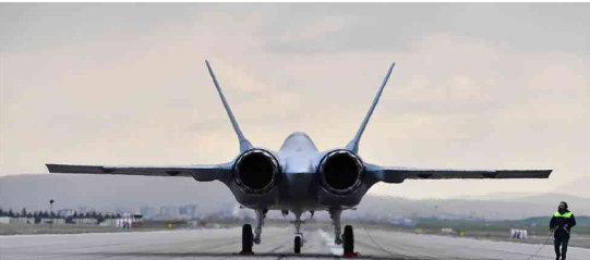 Foto - Milli Muharip Uçak Kaan ile ilgili olay açıklama: KAAN bizim için uçak değil