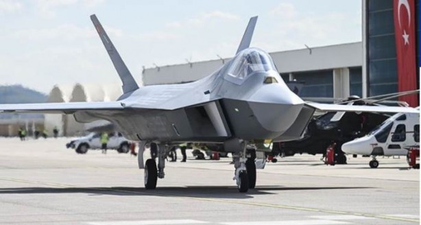 Foto - Milli Muharip Uçak Kaan'ın baş mühendisinden olay açıklama: İstersek vereceğiz
