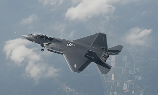 Foto - Milli Muharip Uçak'ın havalanması sonrası gaza basmışlardı! Kaan'ın rakibinden geri adım