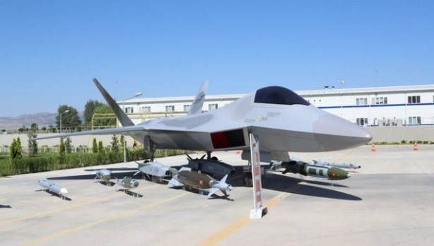 Foto - Milli Muharip Uçak'la ilgili Mete Yarar olay detayı duyurdu: Bu uçak başımıza bela olacak