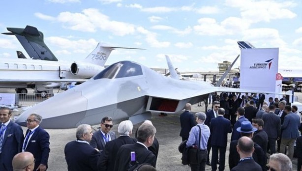 Foto - Milli Muharip Uçak'la ilgili Mete Yarar olay detayı duyurdu: Bu uçak başımıza bela olacak