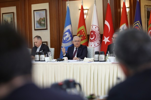 Foto - Milli Savunma Bakanı Güler, Türkiye'ye Türkiye'nin hedefi bu diyerek açıkladı! Herkes bu durumu konuşuyor!