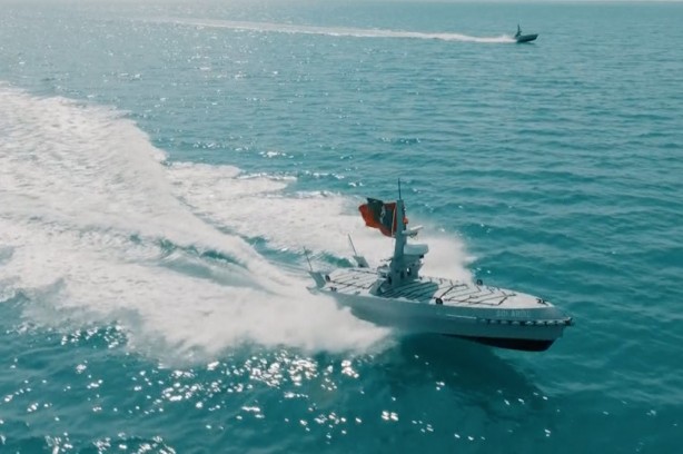 Foto - Milli Savunma Bakanlığı (MSB), ASELSAN tarafından yerli ve milli imkanlarla üretilen kamikaze insansız deniz aracı (İDA) sürüsü Albatros'un test atış görüntülerini paylaştı.