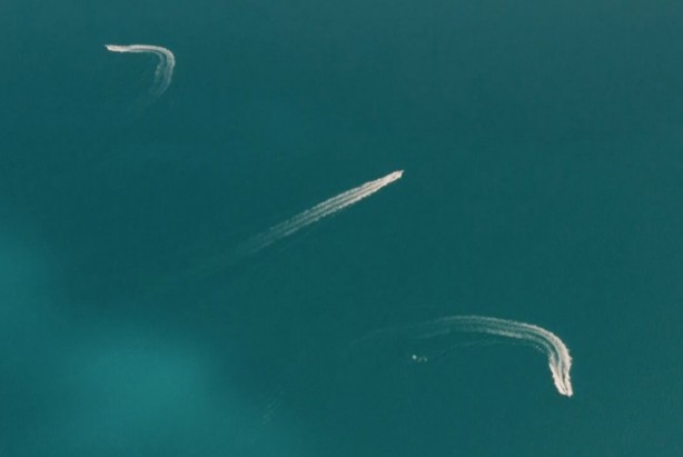 Foto - Milli Savunma Bakanlığı (MSB), ASELSAN tarafından yerli ve milli imkanlarla üretilen kamikaze insansız deniz aracı (İDA) sürüsü Albatros'un test atış görüntülerini paylaştı.