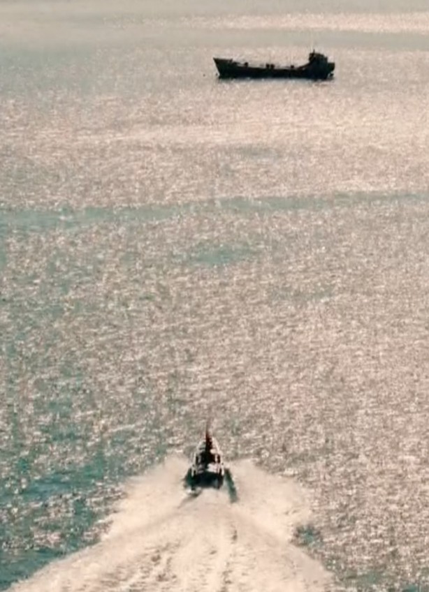 Foto - Milli Savunma Bakanlığı (MSB), ASELSAN tarafından yerli ve milli imkanlarla üretilen kamikaze insansız deniz aracı (İDA) sürüsü Albatros'un test atış görüntülerini paylaştı.