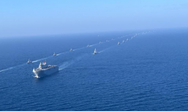 Foto - Milli Savunma Bakanlığı saat 17.08 itibariyle duyurdu: 100 savaş gemisiyle hazırız