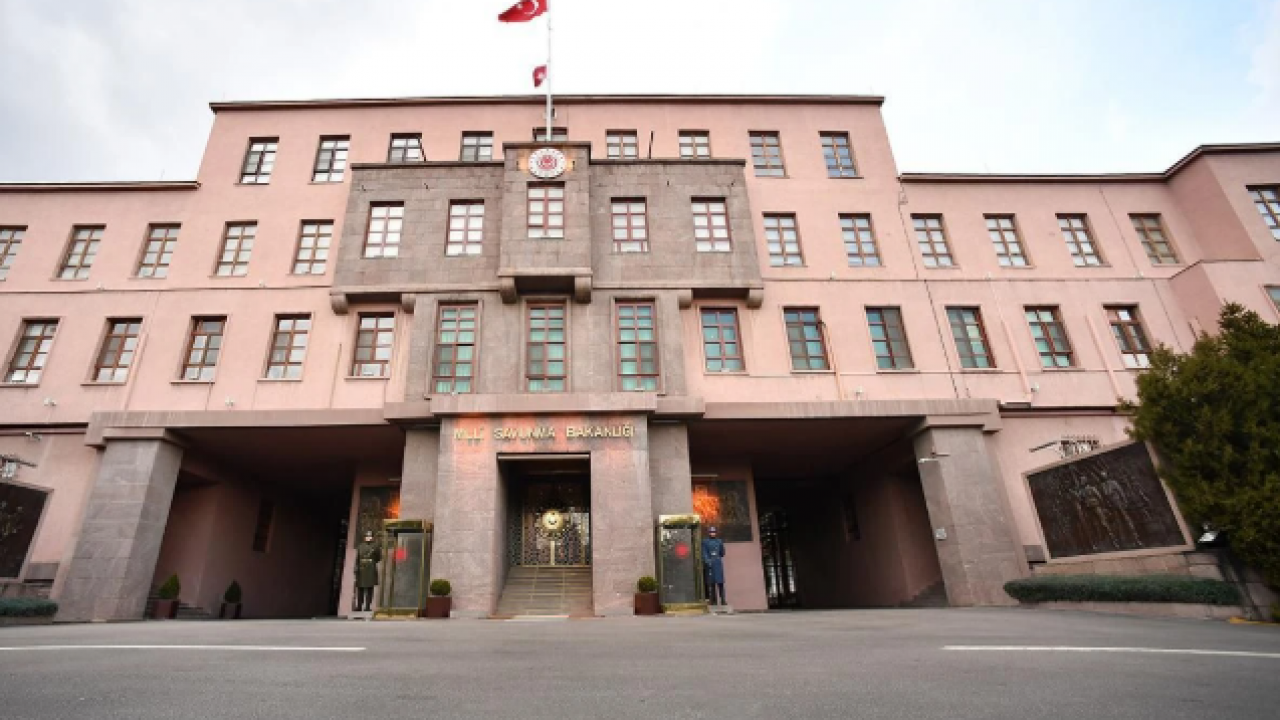 Milli Savunma Bakanlığı’ndan çok önemli açıklama "Suriye talep ederse" Türkiye Suriye'ye Mi Girecek?