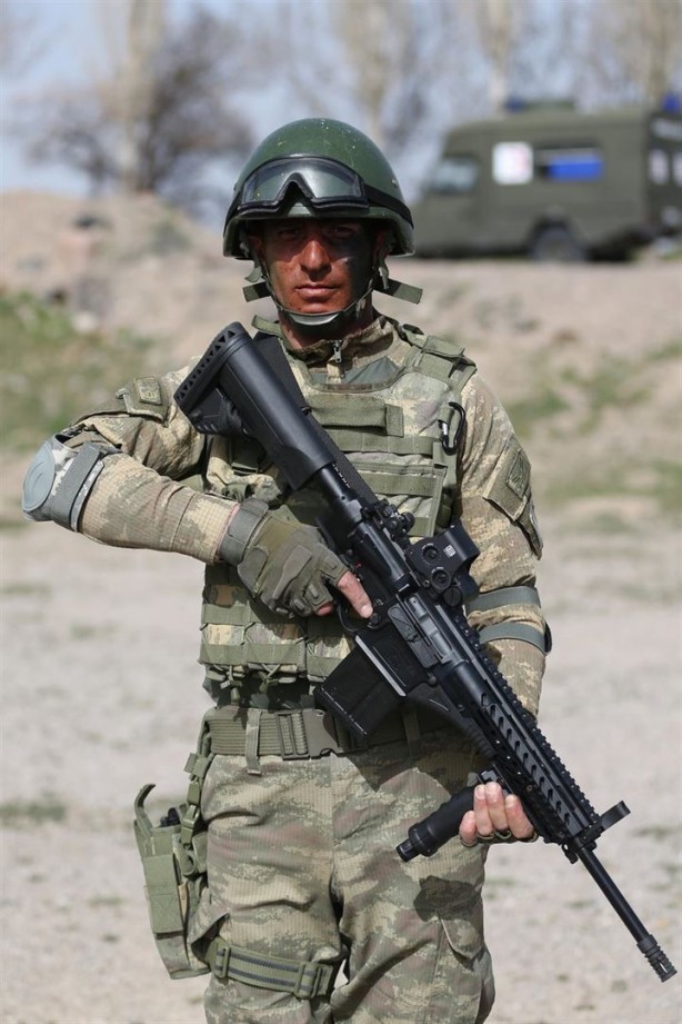 Foto - Milli tüfek komandoların hizmetinde