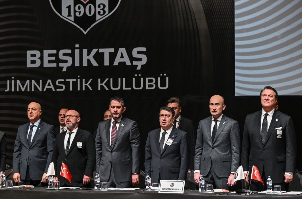 Foto - Milli yıldız döndü dolaştı ve Türkiye’ye dönüyor! Süper Lig devi onu alıyor...