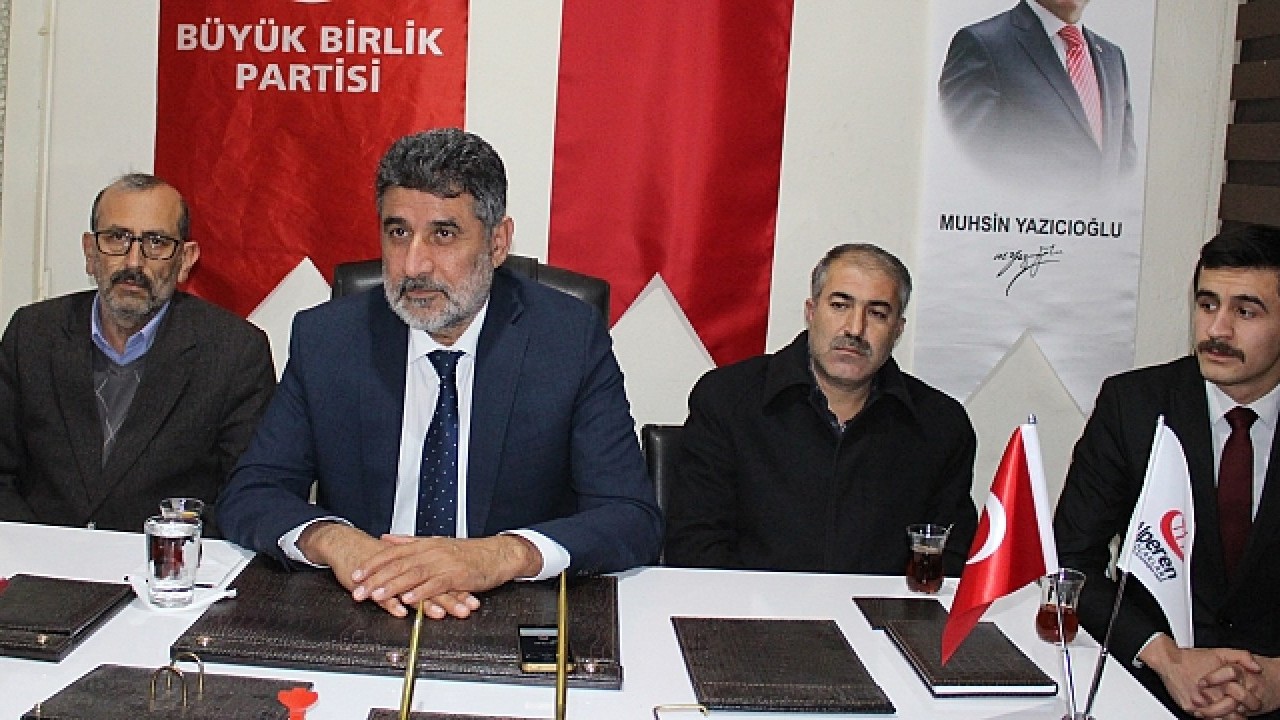 Foto - Milli Yol Partisi Genel Başkanı Remzi Çayır'dan kötü haber