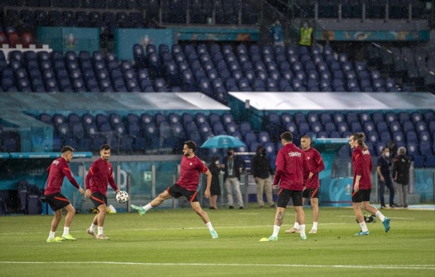 Foto - Milliler İtalya maçı için hazırlıkları bitirdi