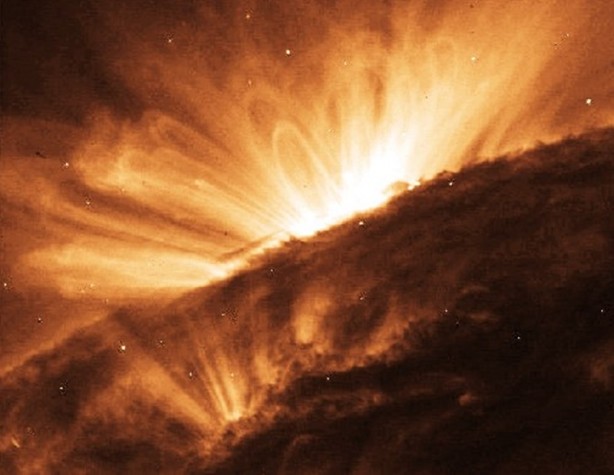 Milyarlarca yıl önce gerçekleşen patlamanın sinyalleri alındı!