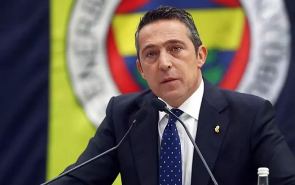 Foto - Milyon dolara satın aldı ve gidiyor! Fenerbahçe'de Ali Koç canlı yayında Tüm Türkiye'ye ilan etti!