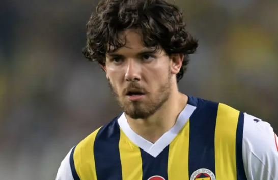 Milyon dolara satın aldı ve gidiyor! Fenerbahçe'de Ali Koç canlı yayında Tüm Türkiye'ye ilan etti!