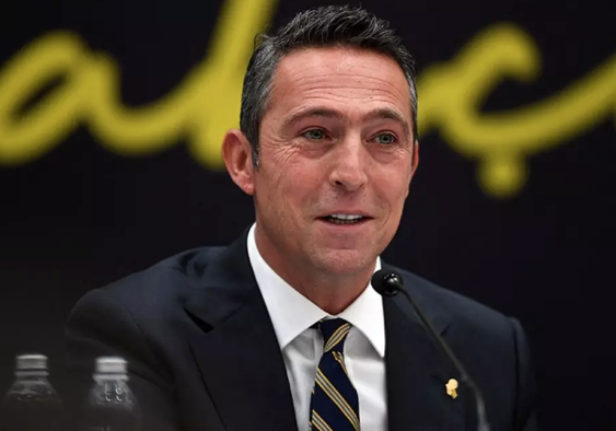 Foto - Milyon dolara satın aldı ve gidiyor! Fenerbahçe'de Ali Koç canlı yayında Tüm Türkiye'ye ilan etti!