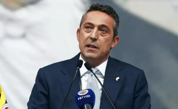 Foto - Milyon dolara satın aldı ve gidiyor! Fenerbahçe'de Ali Koç canlı yayında Tüm Türkiye'ye ilan etti!