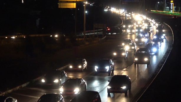 Foto - Milyonlar dönüş yolunda! Kırıkkale'de trafik kilitlendi