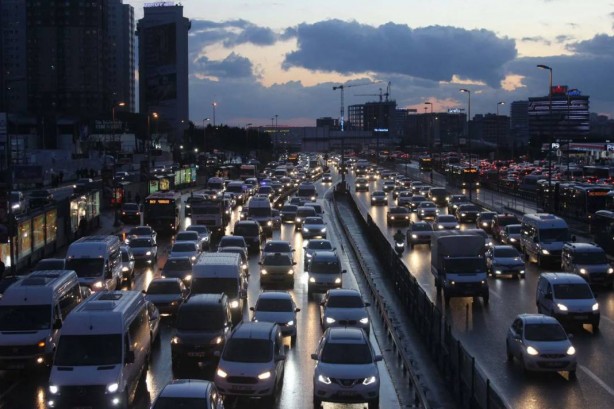 Foto - Milyonlarca araç sahibini ilgilendiriyor! O sürücülere tam 6 bin 440 TL para cezası kesilecek