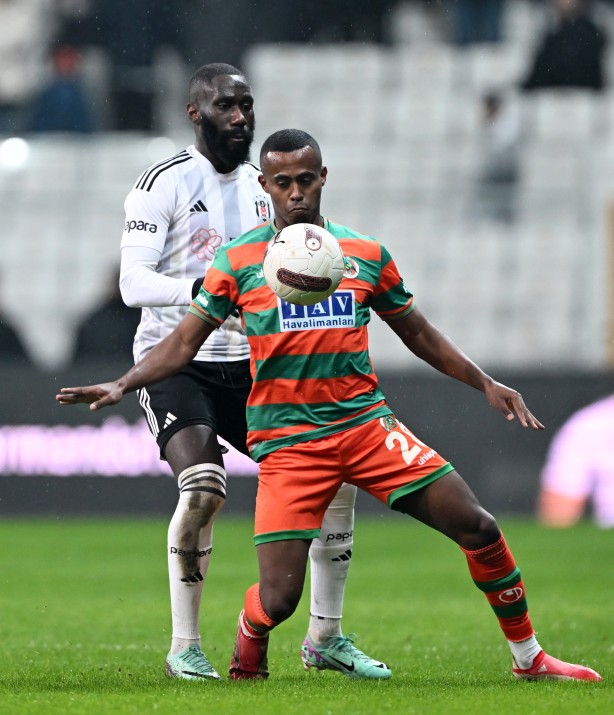 Foto - Milyonlarca Beşiktaşlıya çok kötü haber! Herkese verdi veriştirdi ve bıraktı! Rıza Çalımbay'dan skandal açıklamalar...