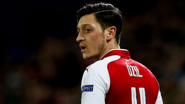 Foto - Milyonlarca dolarlık büyük vurgun! Mesut Özil ve Hakan Çalhanoğlu'nun da adı geçiyor