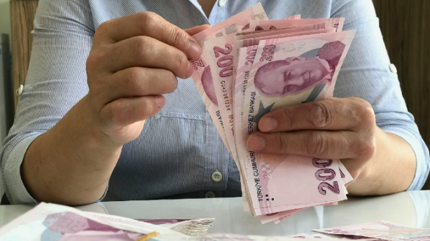 Foto - Milyonlarca emekli merakla bekliyordu! Sonunda belli oldu: 10 bin lira...