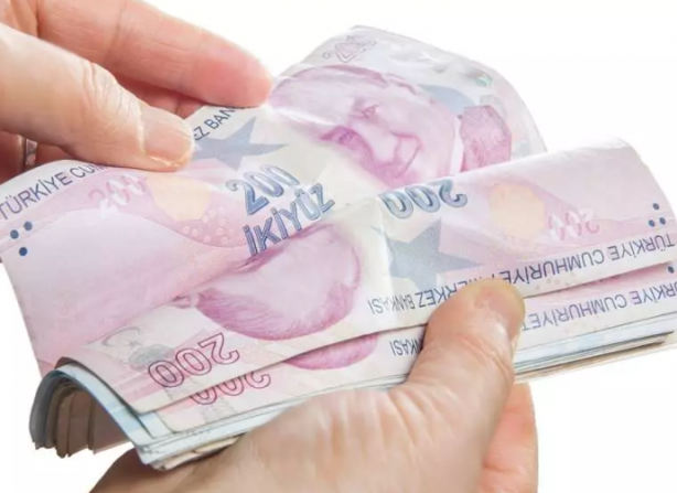 Foto - Milyonlarca emekli merakla bekliyordu! Ünlü isim emeklilerin alacağı maaş zammını Türkiye'ye duyurdu