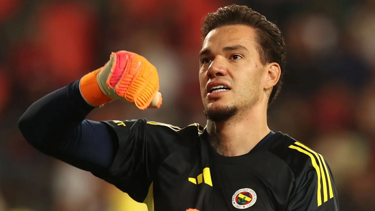Milyonlarca Fenerbahçe taraftarının hayallerini çalan Ederson’un yeni adresi belli oldu! Paraya para demeyecek