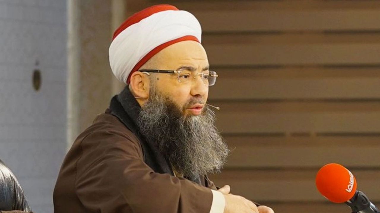 Foto - Cübbeli Ahmet Hoca, Başkan Erdoğan’a yaptığı çağrıyla gündemde: Bunun mantıklı izahı yok